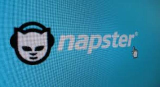 Se crea Napster