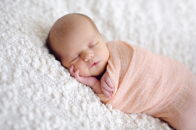 Mi hermana, Anneke, nací el veintitrés de noviembre dos mil dos.