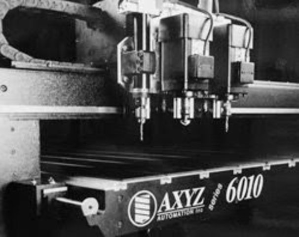 El uso de CNC (Computarized Numerical Control) tuvo sus inicios