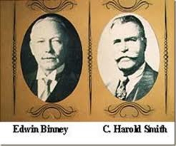 Binney y Smith se asocian