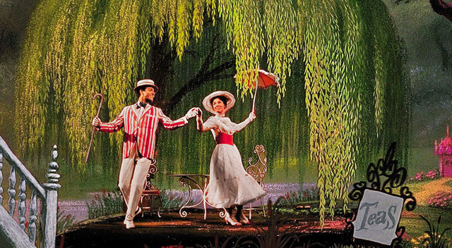 Mary Poppins, el largometraje de acción con personajes reales más famoso de Disney, abre en cines.