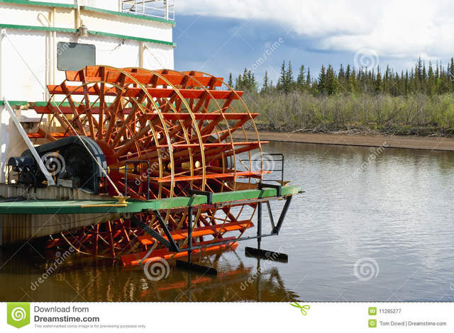 Travel: Paddlewheel boats