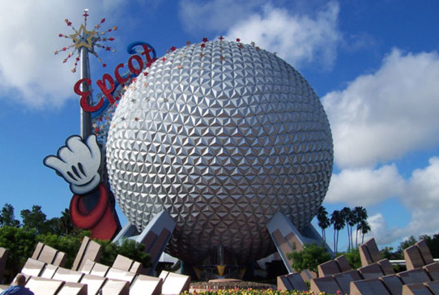 Disney’s Futuristic City EPCOT Opened