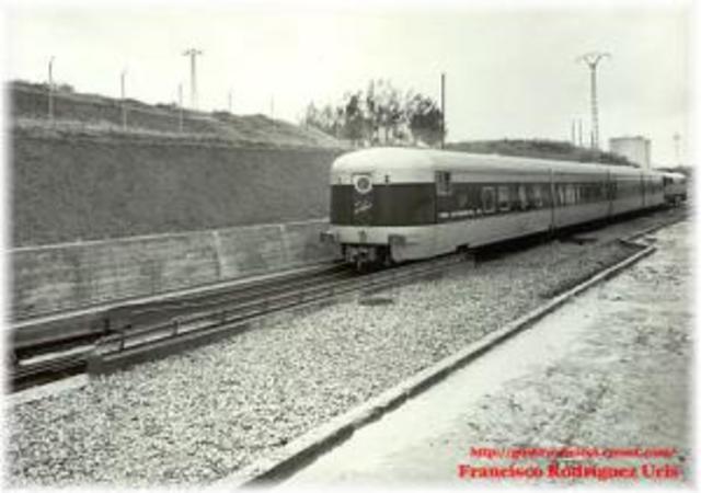 EL PRIMER TREN