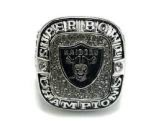 Oakland Raiders and Philadephia Eagles. 27-10