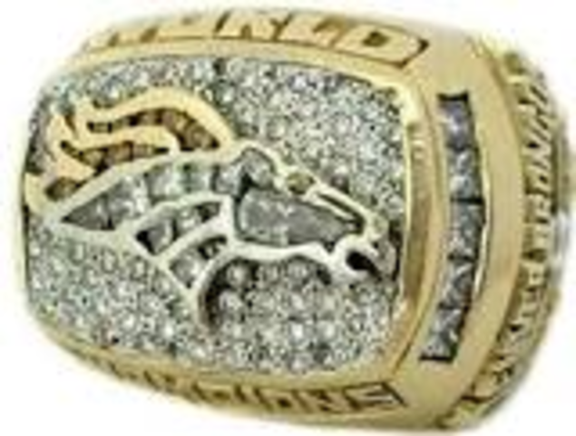 Green Bay Packers and Denver Brncos. 24-31