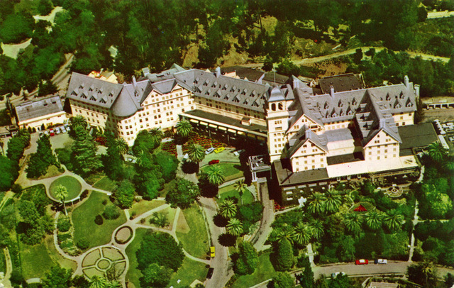 Ernest Lawrence receives a Nobel Prize.