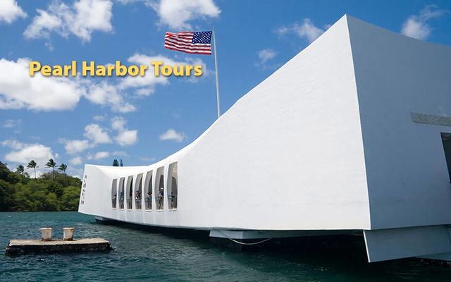 Japan bombs pearl harbor