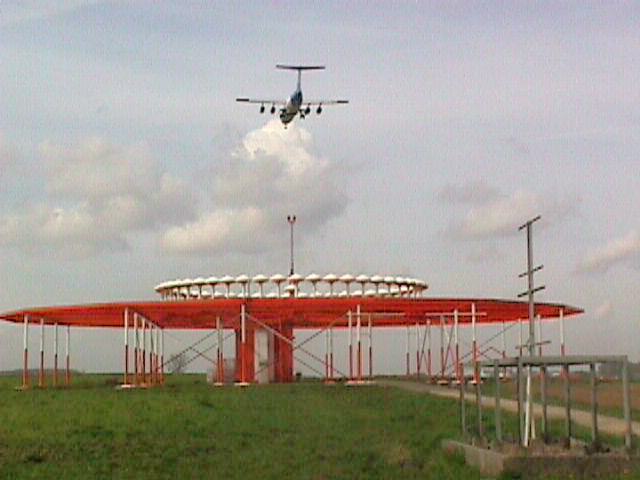 VOR systems became widespread for aircraft navigation