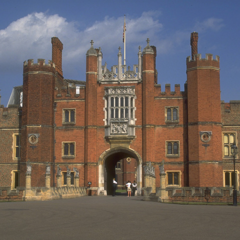 hampton court