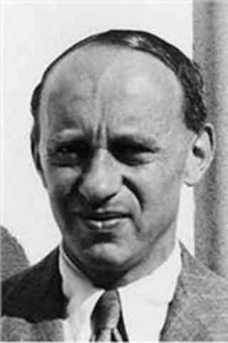 Alfred Tarski