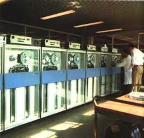 computadoras con cinta  magnetica