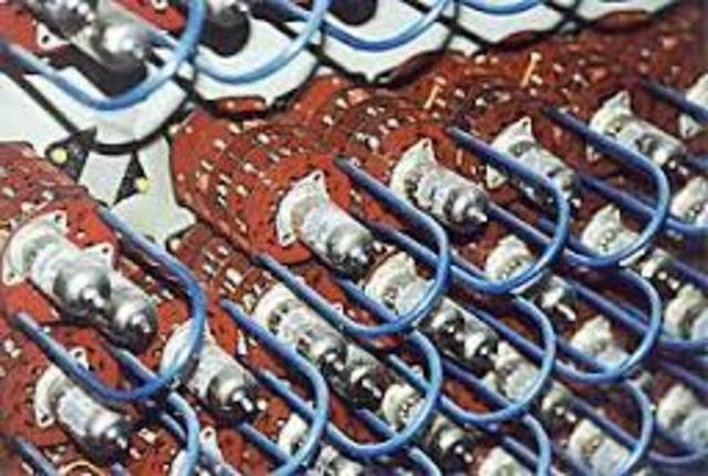 PRIMERA GENERACIÓN DE COMPUTADORAS