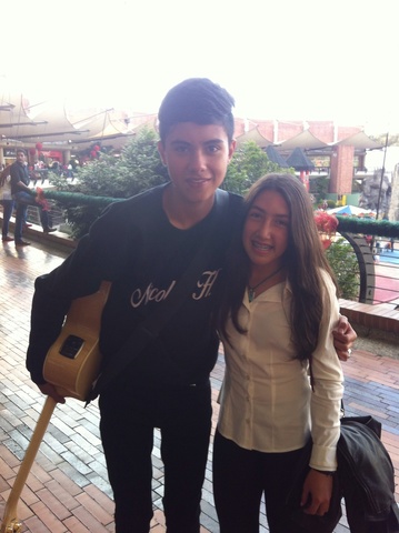 Conoci a mi cantante favorito