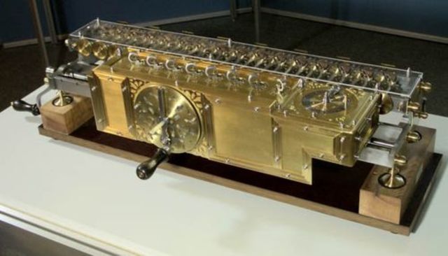 Invencion de la "Stepped Reckoner"