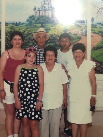 viajé  por primera vez fuera del país