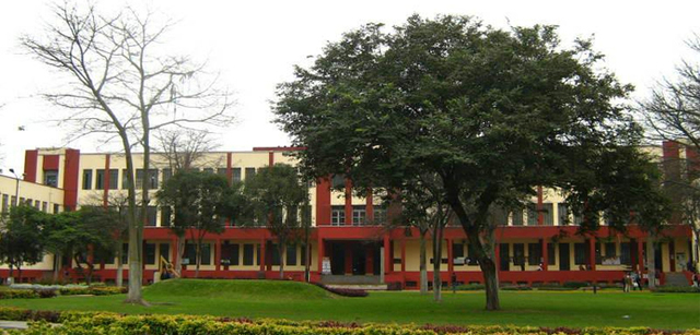 Primer departamento independiente de ingeniería eléctrica en el mundo.