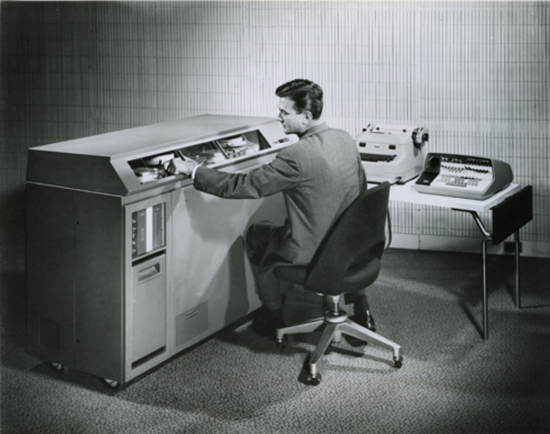 IBM 610 auto-point computer