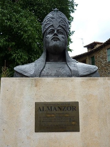 Almansor saqueja Barcelona