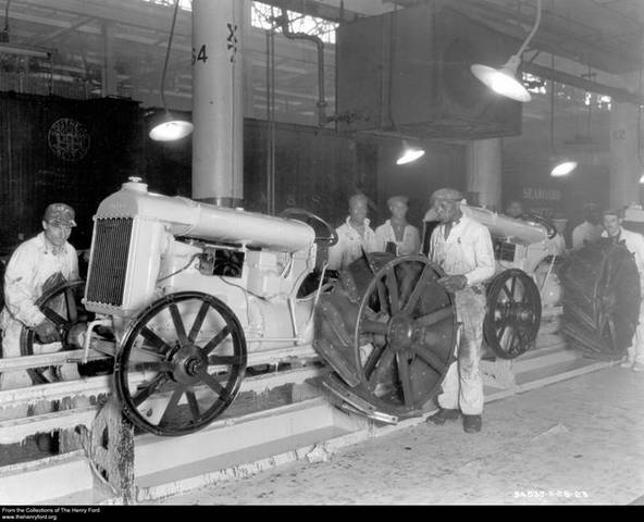 Henry Ford opens his assembly lines to African American workers