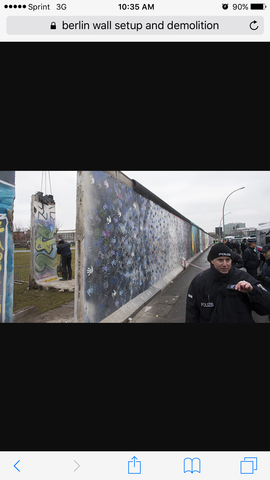 berlin wall- setup and demolition