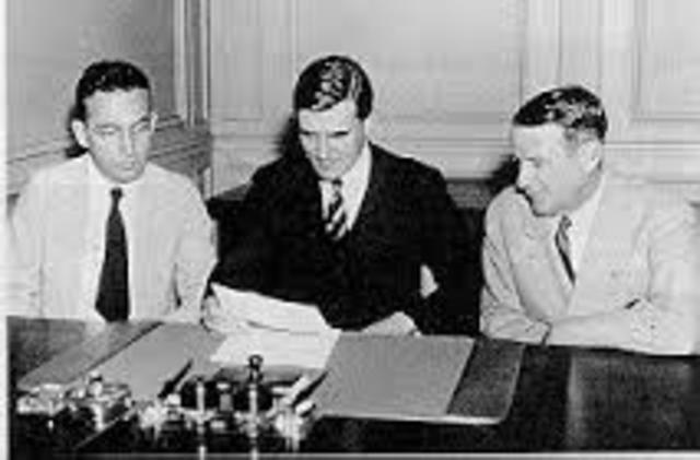 Congress passes the Social Security Act