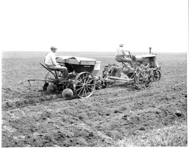 La máquina de arado para sembrar
