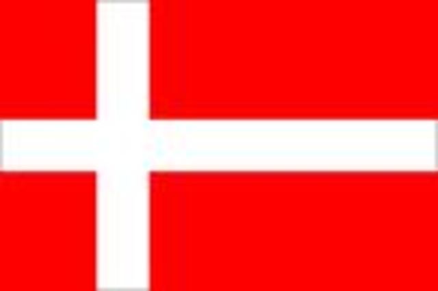 Match 1- Holland 2 Denmark 0