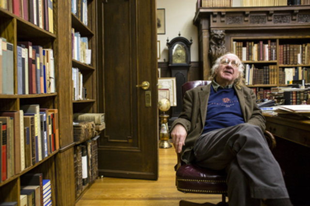 King establishes his bookstore