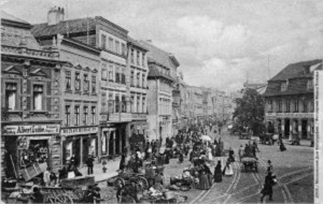 City Life in the late 19th Century