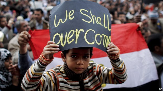 Civilians are killed in Suez