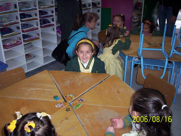 Ingresé a mi colegio, Santa Francisca Romana.