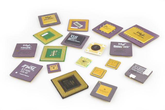 MICROPROCESADORES (Mediados de 1970)