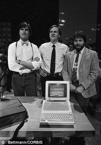 1977 APPLE DE JOBS Y WOZNIAC