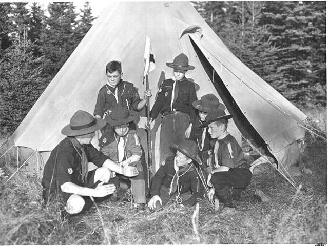 Baden Powell Starts The Boyscouts