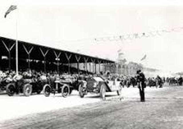 The first Indy 500 is televised