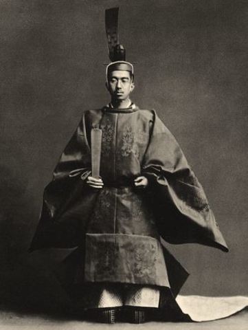 Hirohito comes to power in Japan