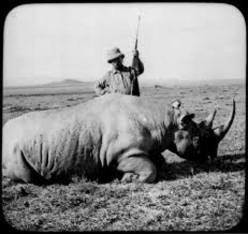 Smithsonian- Visits Africa