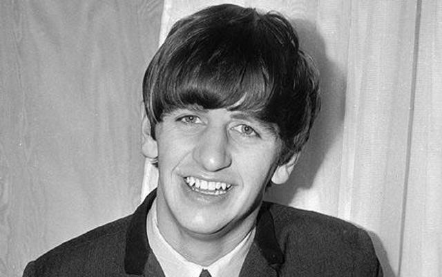 Ringo Starr se une aThe Beatles