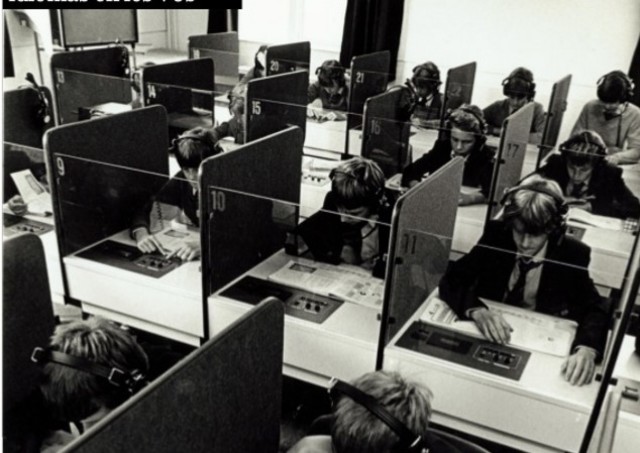 LABORATORIOS DE IDIOMAS.