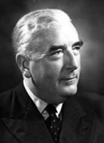 Australian PM Robert Menzies wins re-election