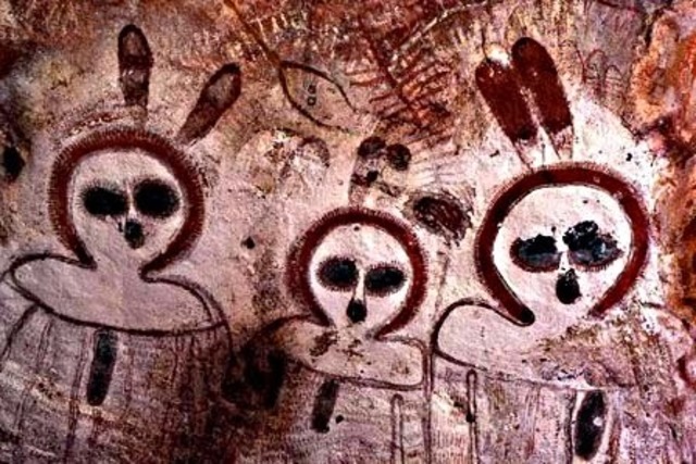 The human arrives in Australia