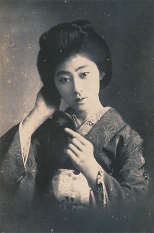 Outlaw of Teeth Blackening and Eyebrow Shaving