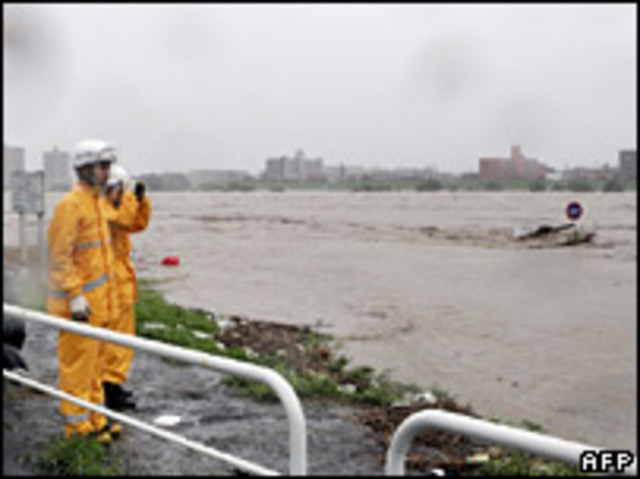 Typhoon Fitrow Hits Central Japan