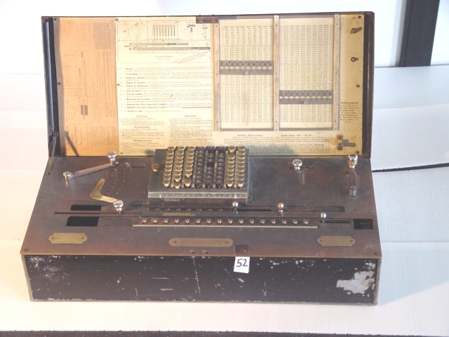 LA PRIMERA CALCULADORA "LA MILLONARIA"