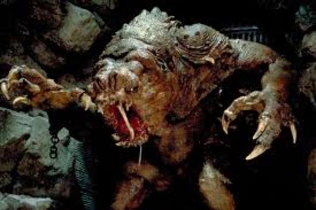 lukes fights a Rancor