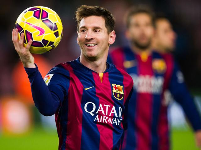 Messi makes senior debut