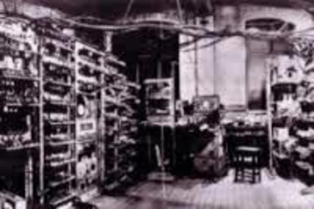 Primer ordenador electromagnetico