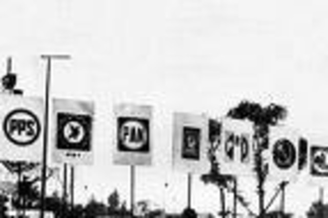 Registro de partidos políticos fuera del control priísta