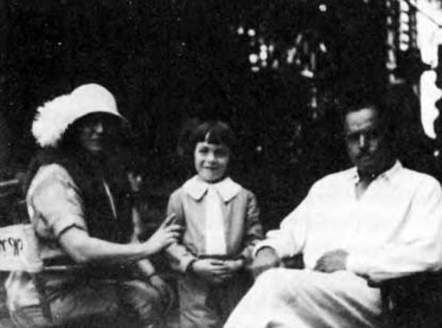 Eckert married Hester Caldwell